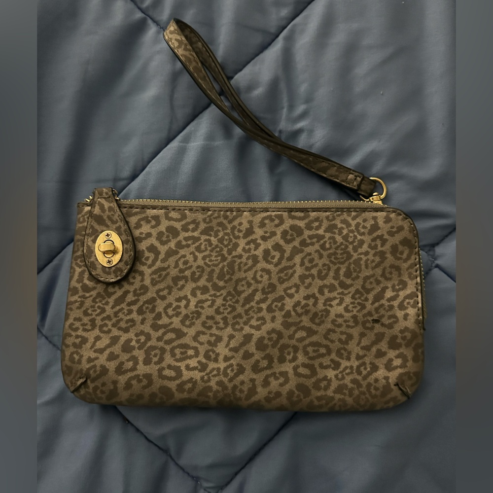 Leopard Print Wristlet Clutch